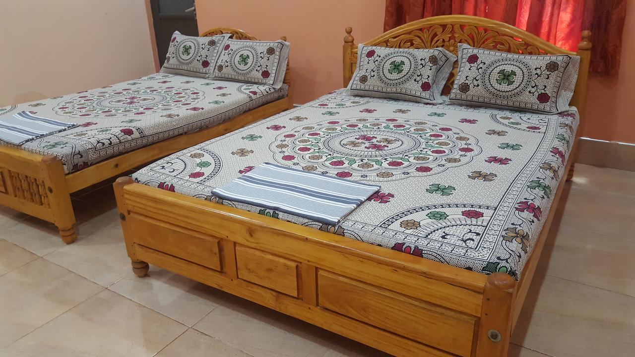 Tulip Guest Inn Point Pedro Екстер'єр фото