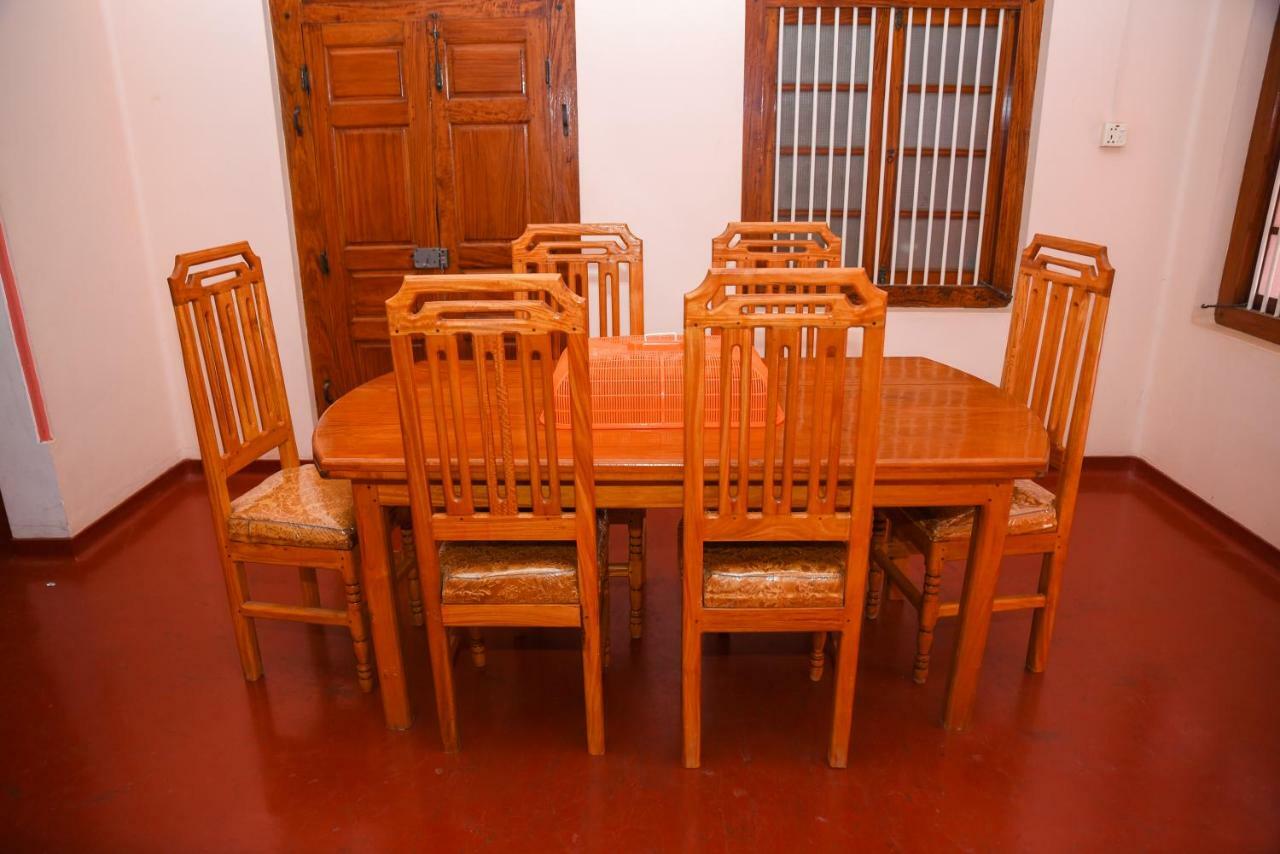 Tulip Guest Inn Point Pedro Екстер'єр фото